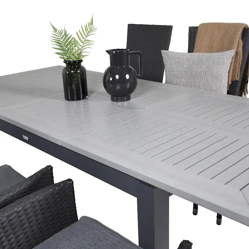 Albany Dining Table 160/240*100 - Svart Alu / Grey Aintwood+ Svart/Grå