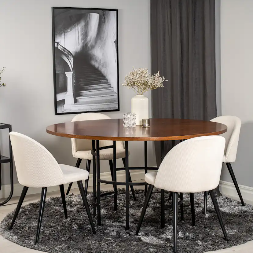 Matgrupp furniture/fashion Copenhagen med 4 Valentina Manchester Stolar