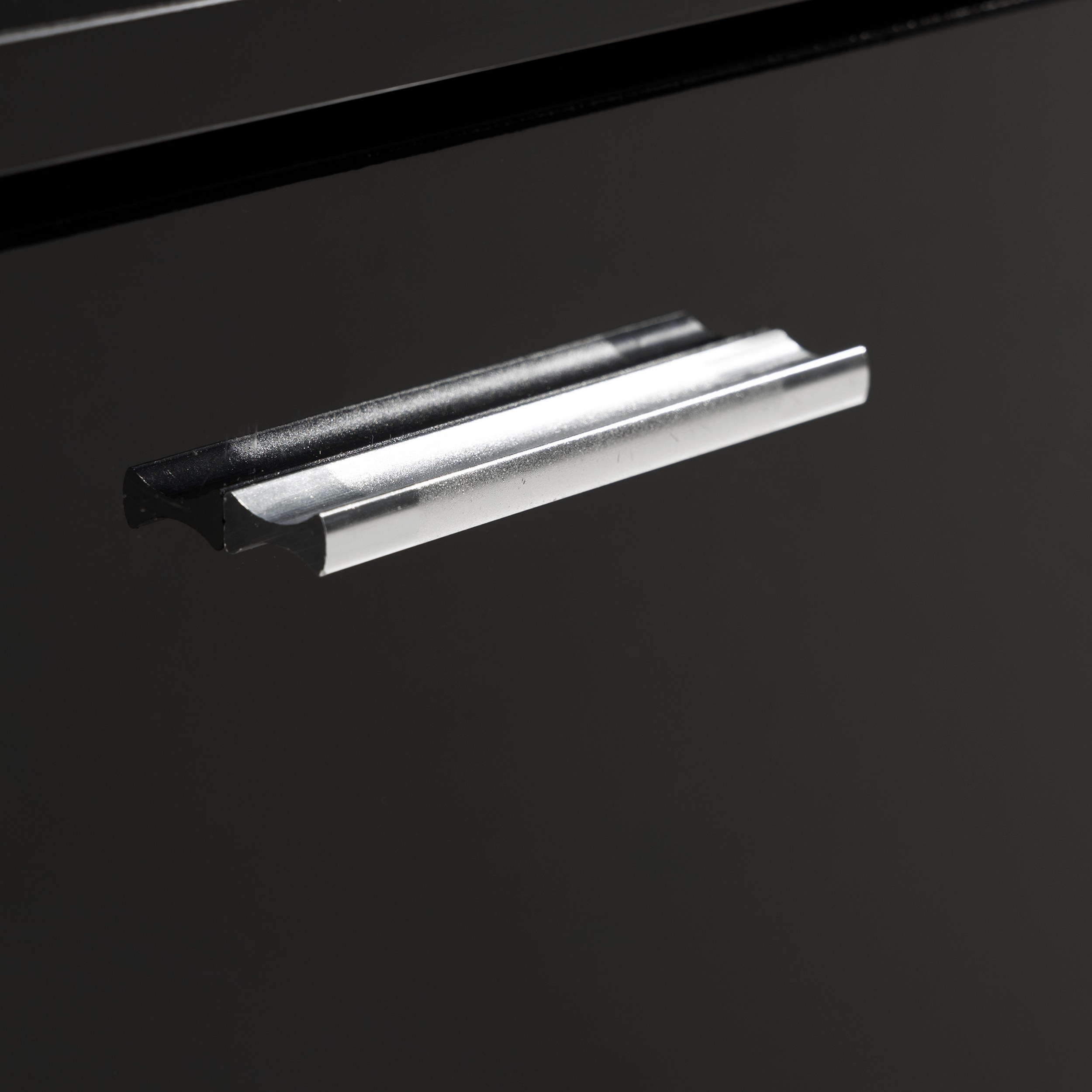 Tv-Bänk In Living Jugansbo 140cm LED-Belysning