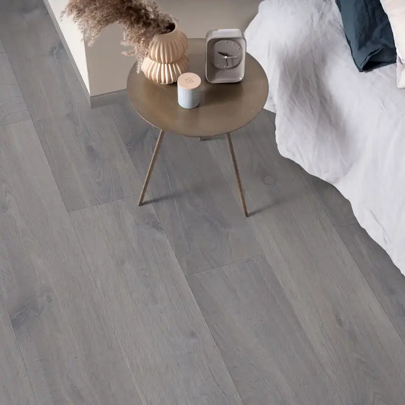 Laminatgolv Modern Plank 4V - SensationURBAN GREY OAK, PLANK Living Expression_NEW