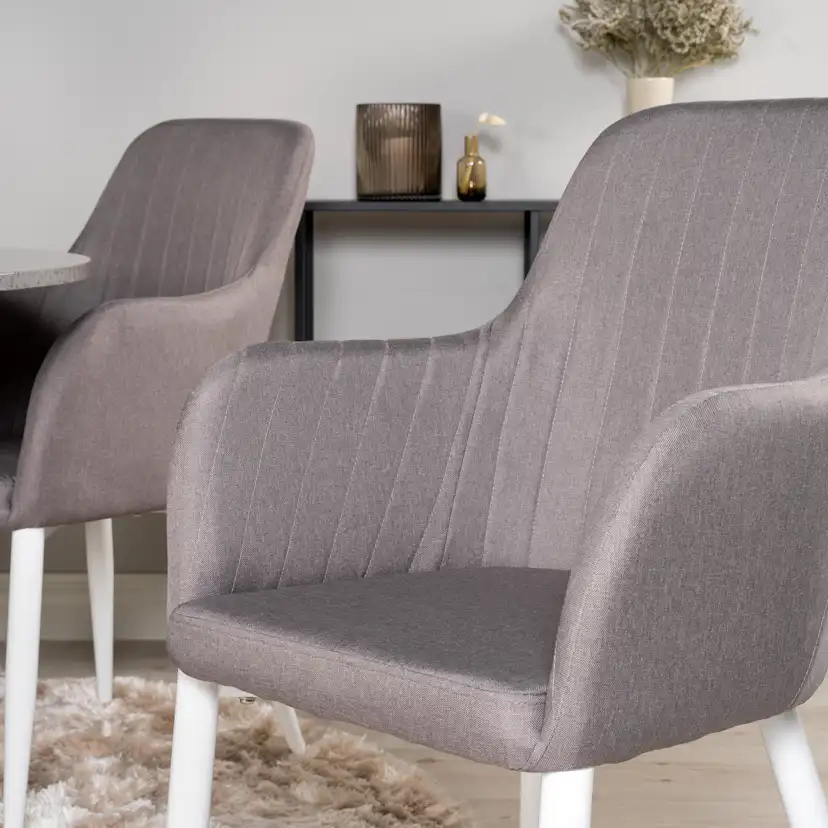 Matgrupp Venture Home Roxanna Grå Bord med 4 Corina Stolar