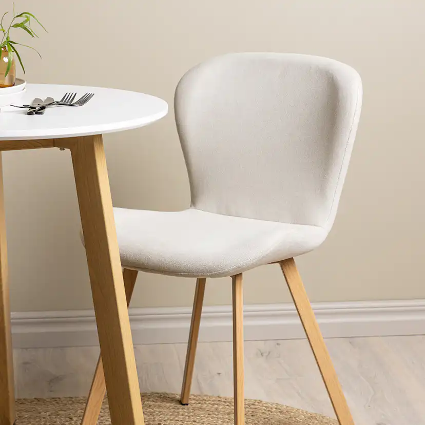 Matgrupp Venture Home Leonora Ø65 cm med 2 st Lilja stolar