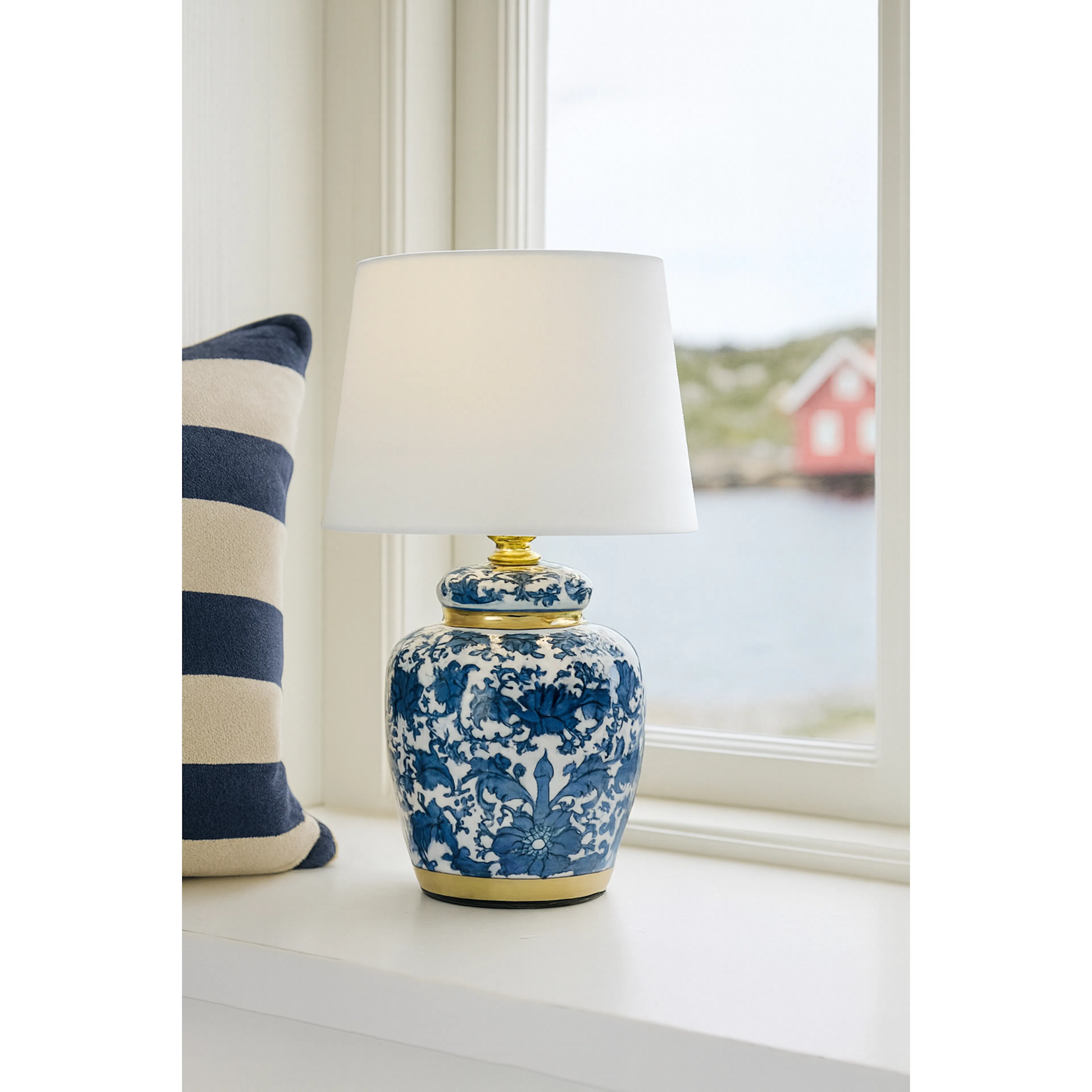Fönsterlampa Cottex Klassisk H31 cm Mönstrad Lampfot med Vit Lampskärm