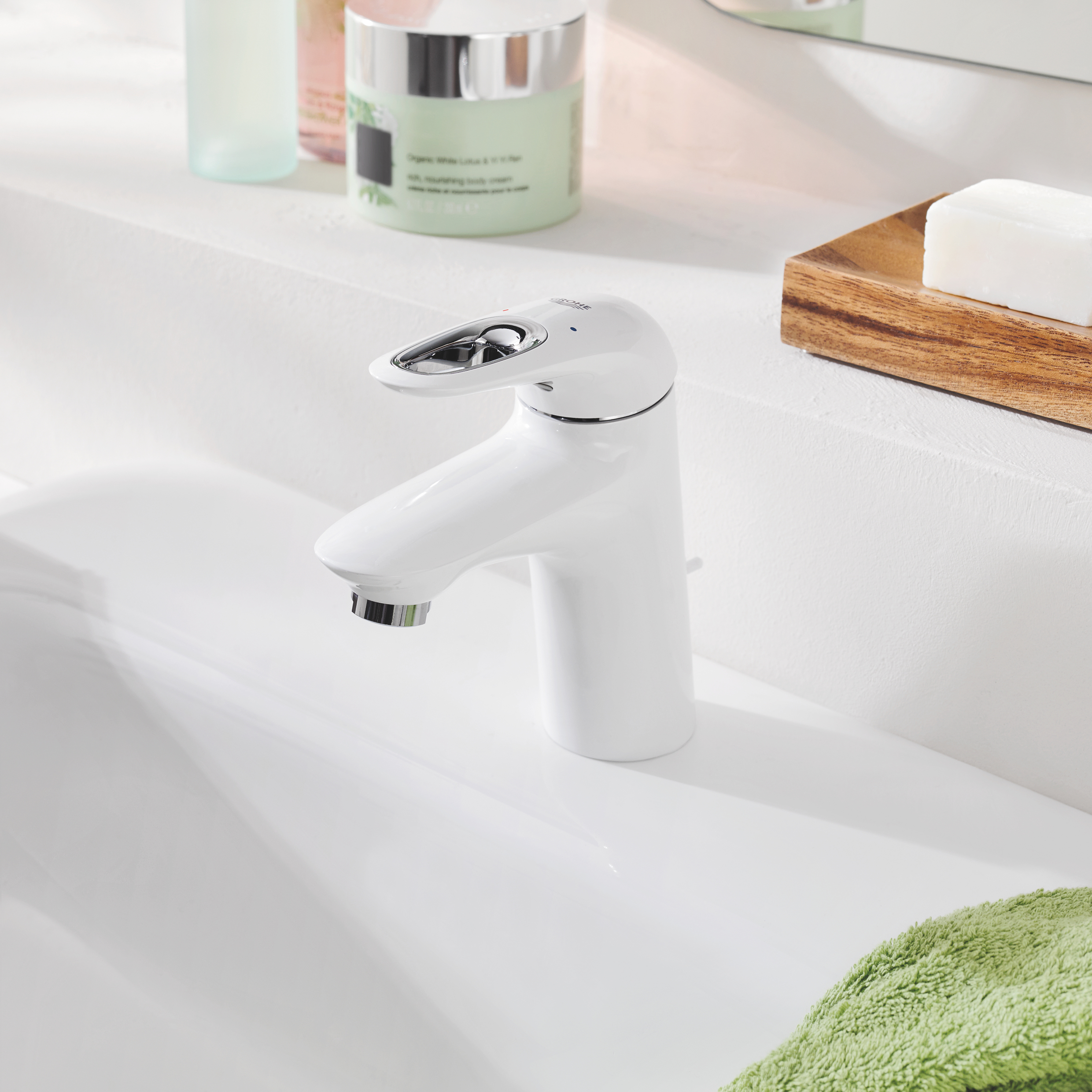 Tvättställsblandare Grohe Eurostyle Vit med Lyftventil