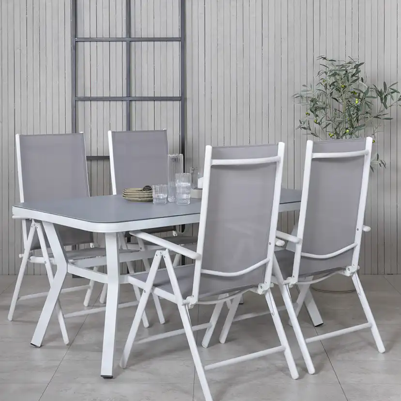 Matgrupp Venture Home Vyn med 4 Bend Matstolar