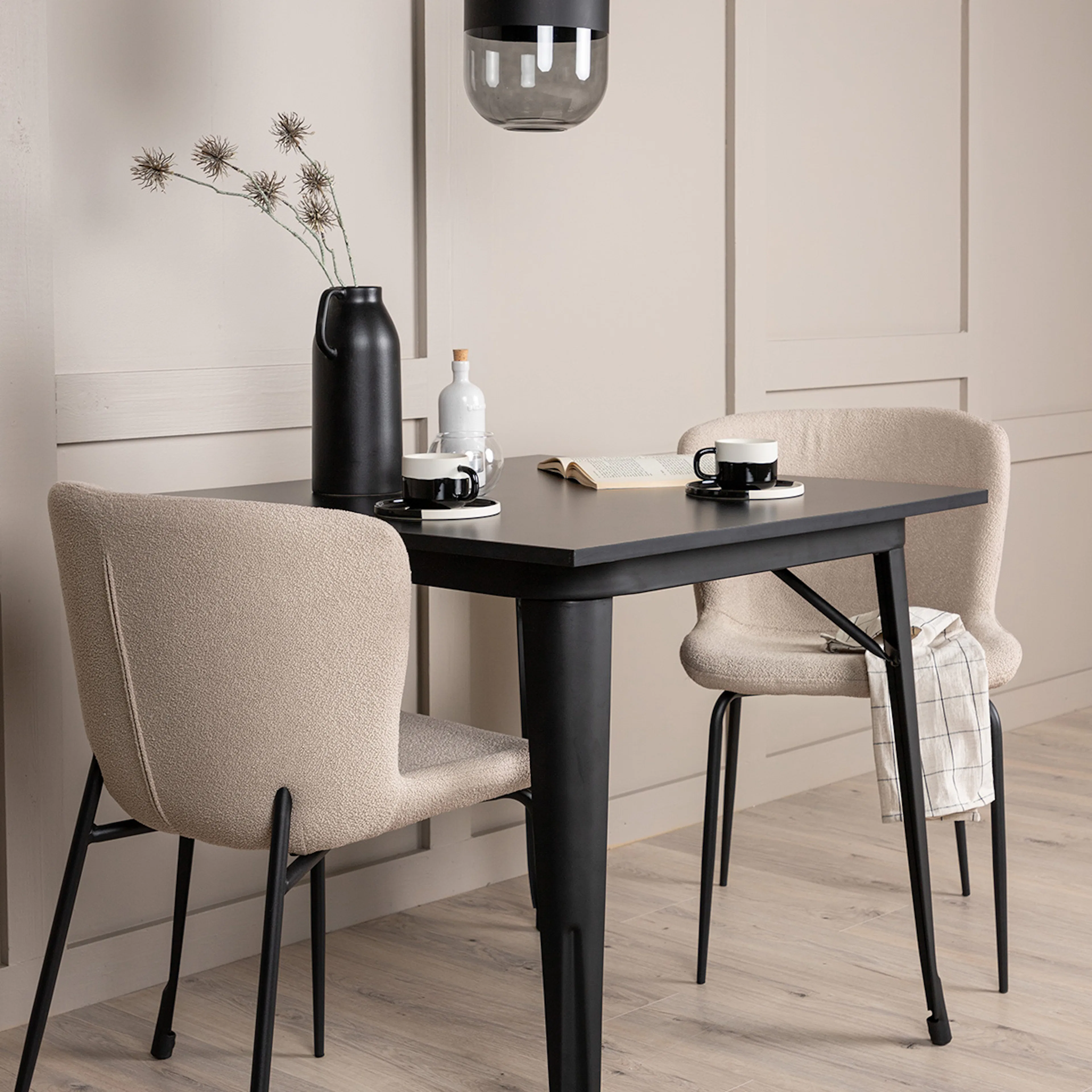 Mörkgrå/Svart