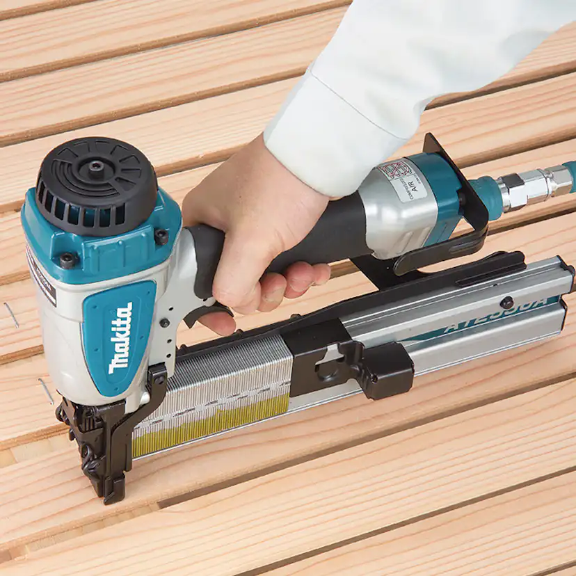 Klammerpistol Makita AT2550A