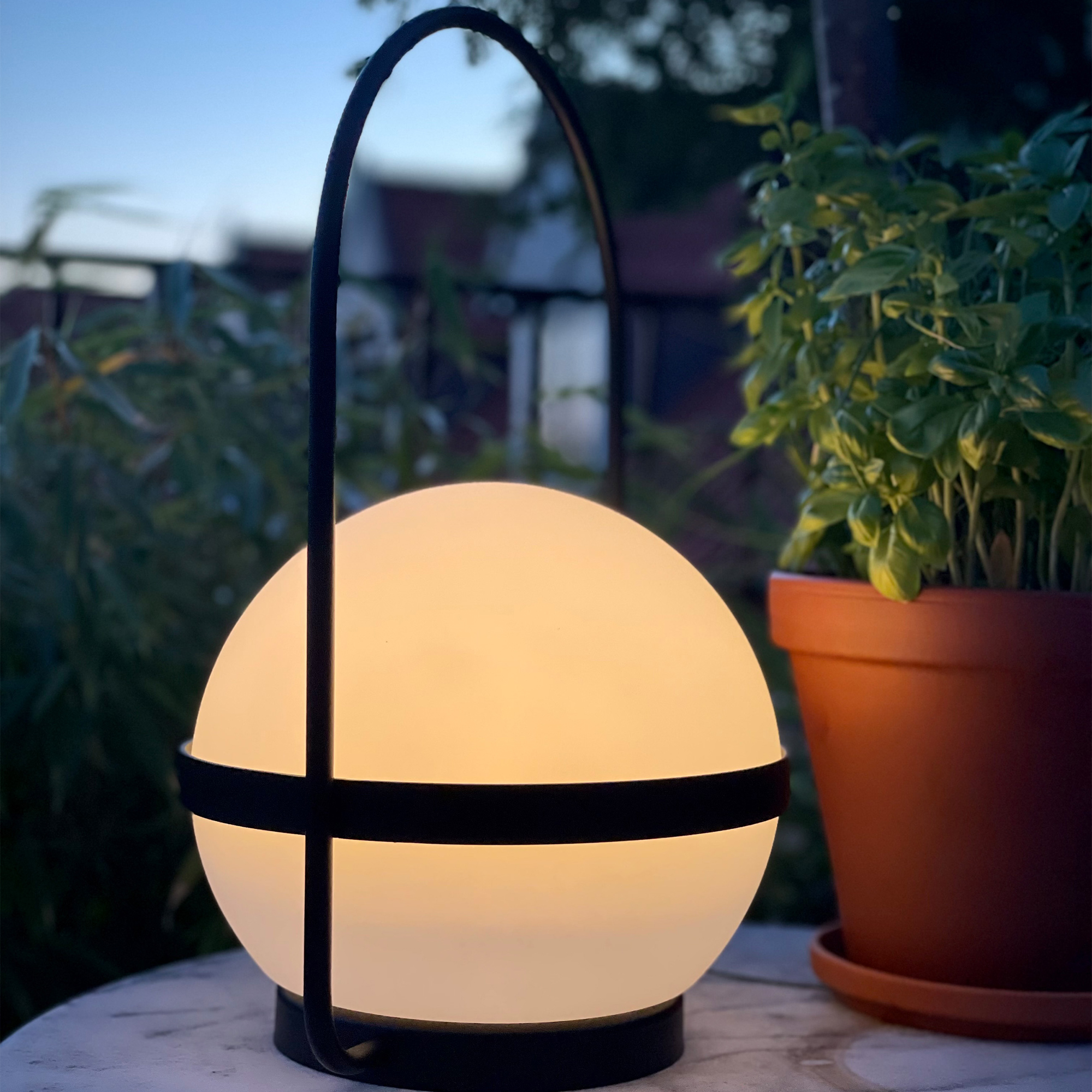 Solcellslampa Dyberg Larsen Summer LED-Lampa Uppladdningsbar D20