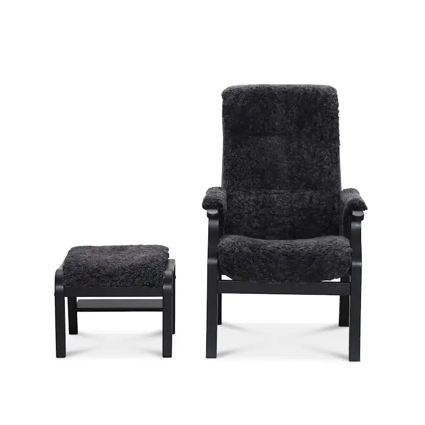 Fåtölj Hagagruppen Bergen Fårskinn med Fotpall