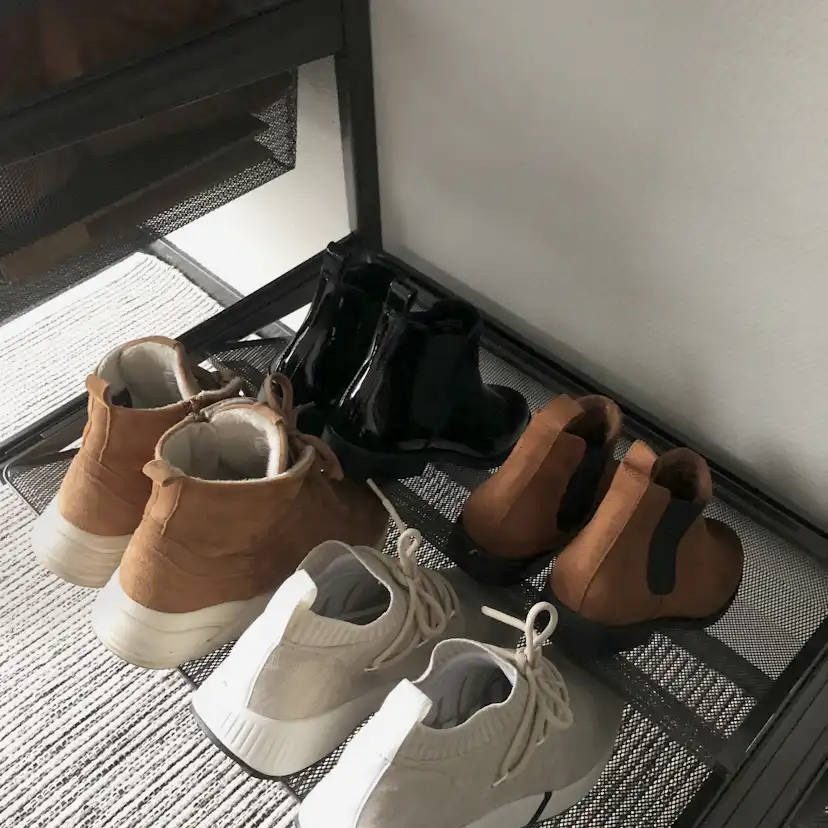 Utdragbar Skohylla Elfa Mesh 60