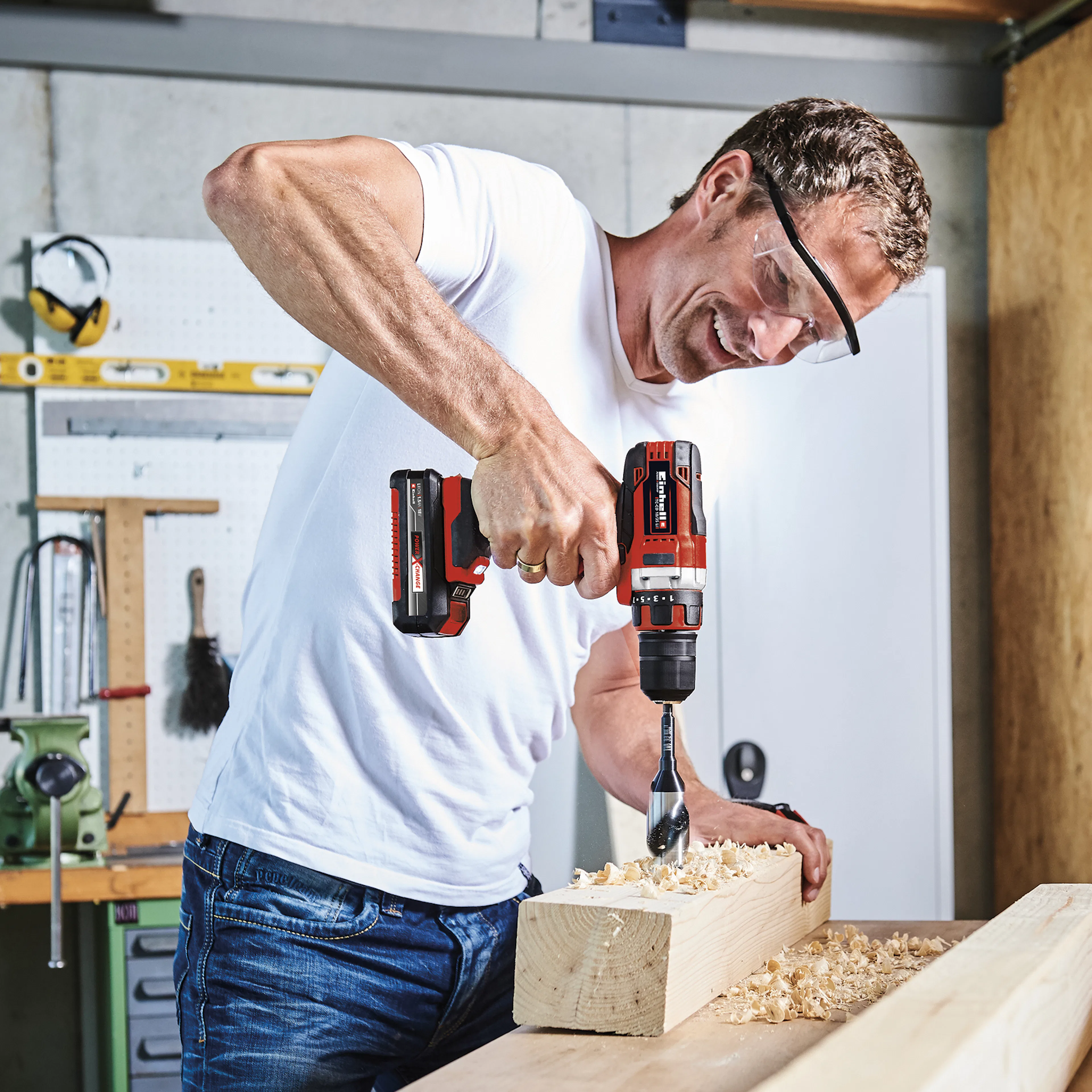 Borrskruvdragare Einhell TE-CD 18/40 (2x1,5Ah)