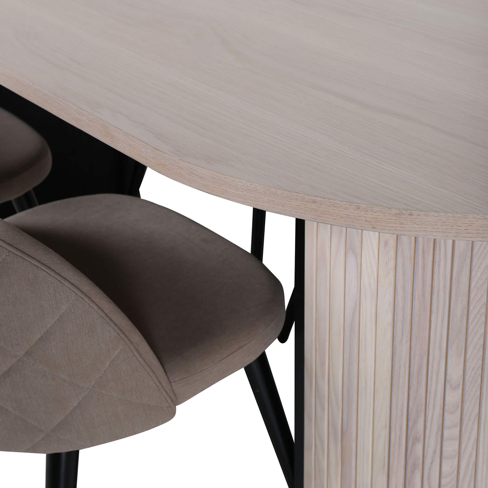Matgrupp Venture Home Bianca med 4 Valentina Stitcthes Stolar Polyester