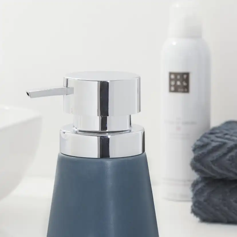 CONICAL Tvåldispenser blå - SEALSKIN Blå/Krom
