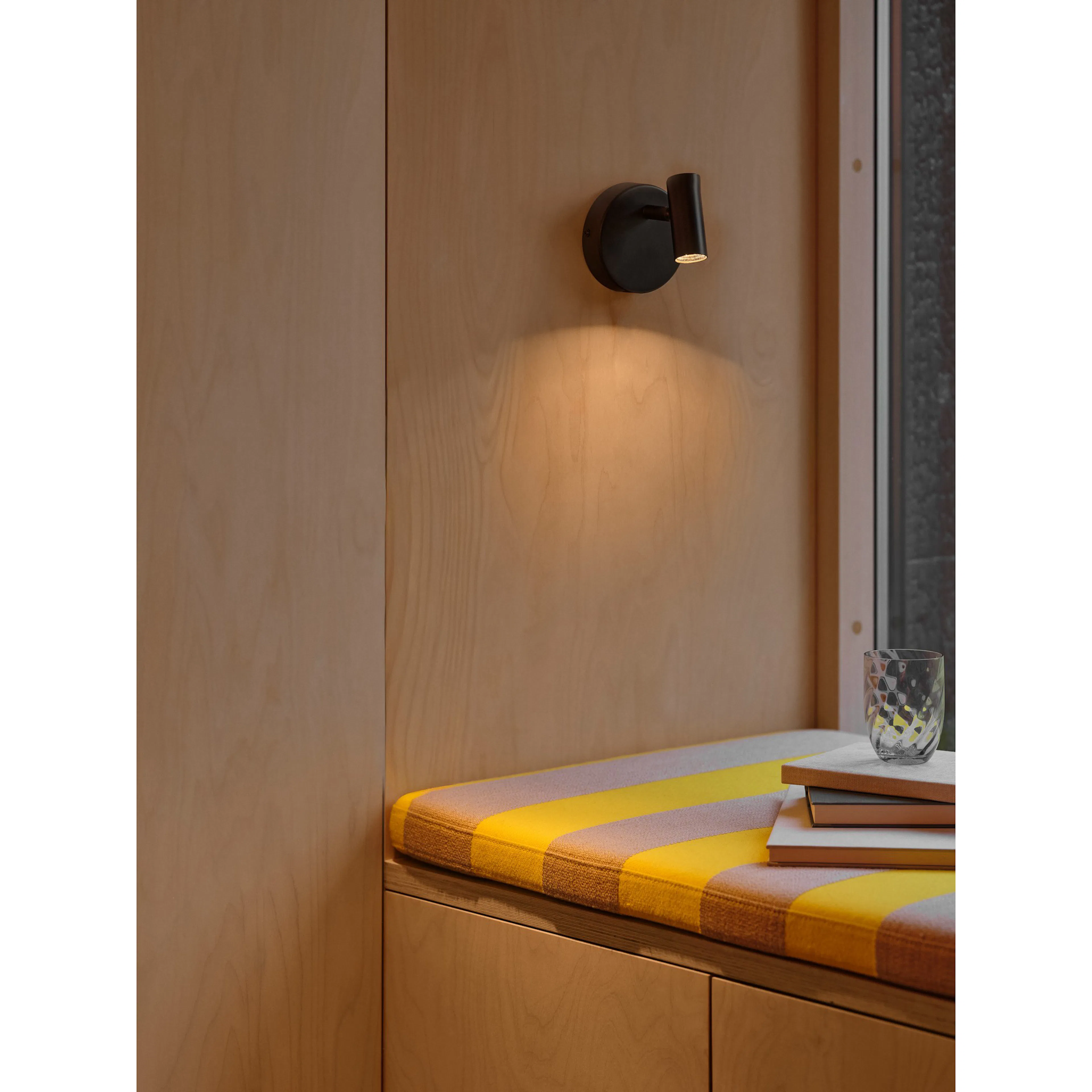 Vägglampa Nordlux Omari