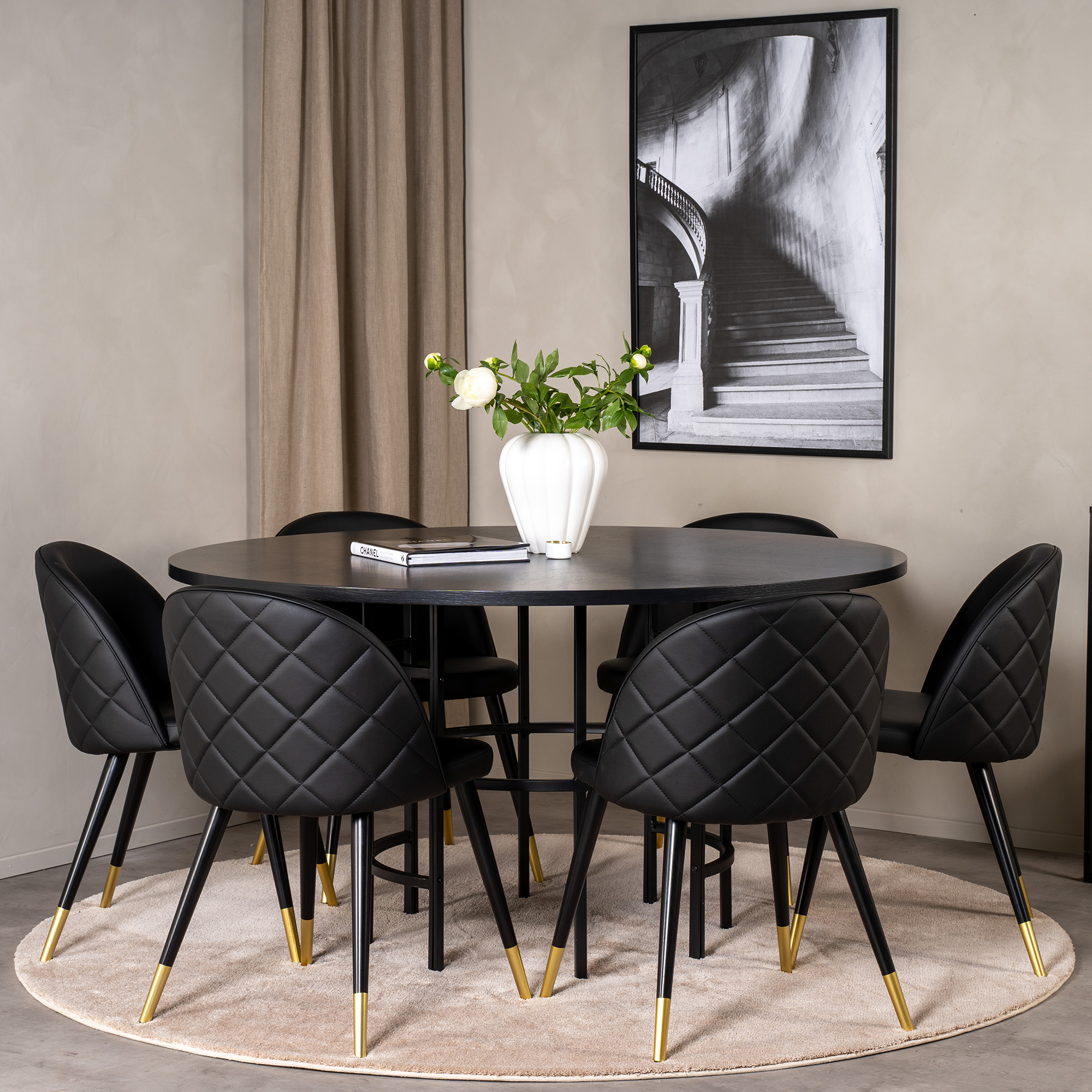 Matgrupp furniture/fashion Copenhagen med 6 Valentina Konstläder Stolar