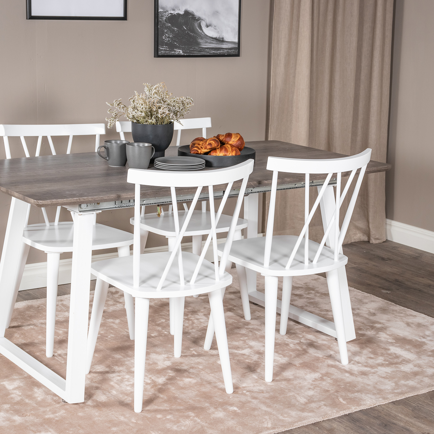 Matgrupp Venture Home Ina med 4 Marie Stolar