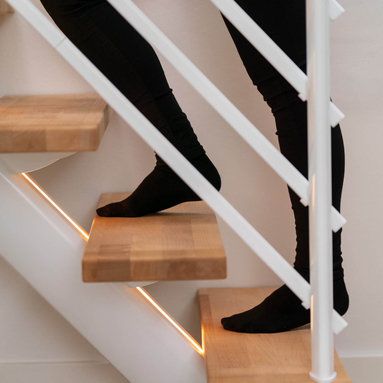 SYDNEY bok oljad rak vit PURE 11S 85W Vit, Bredd: 850 mm, Max Takhöjd: 2700 mm