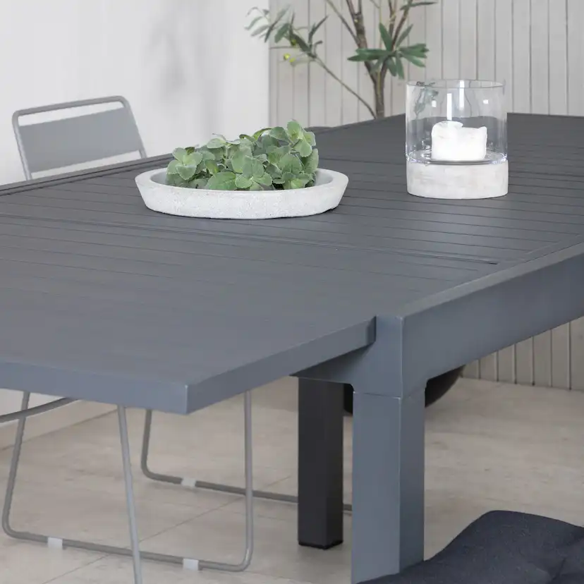 MarbellaTable160/240-Black/Black+LinaDiningChair-Grey_6 Grå