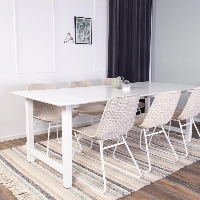 Matgrupp Venture Home Clara med 6 Cornelia Stolar