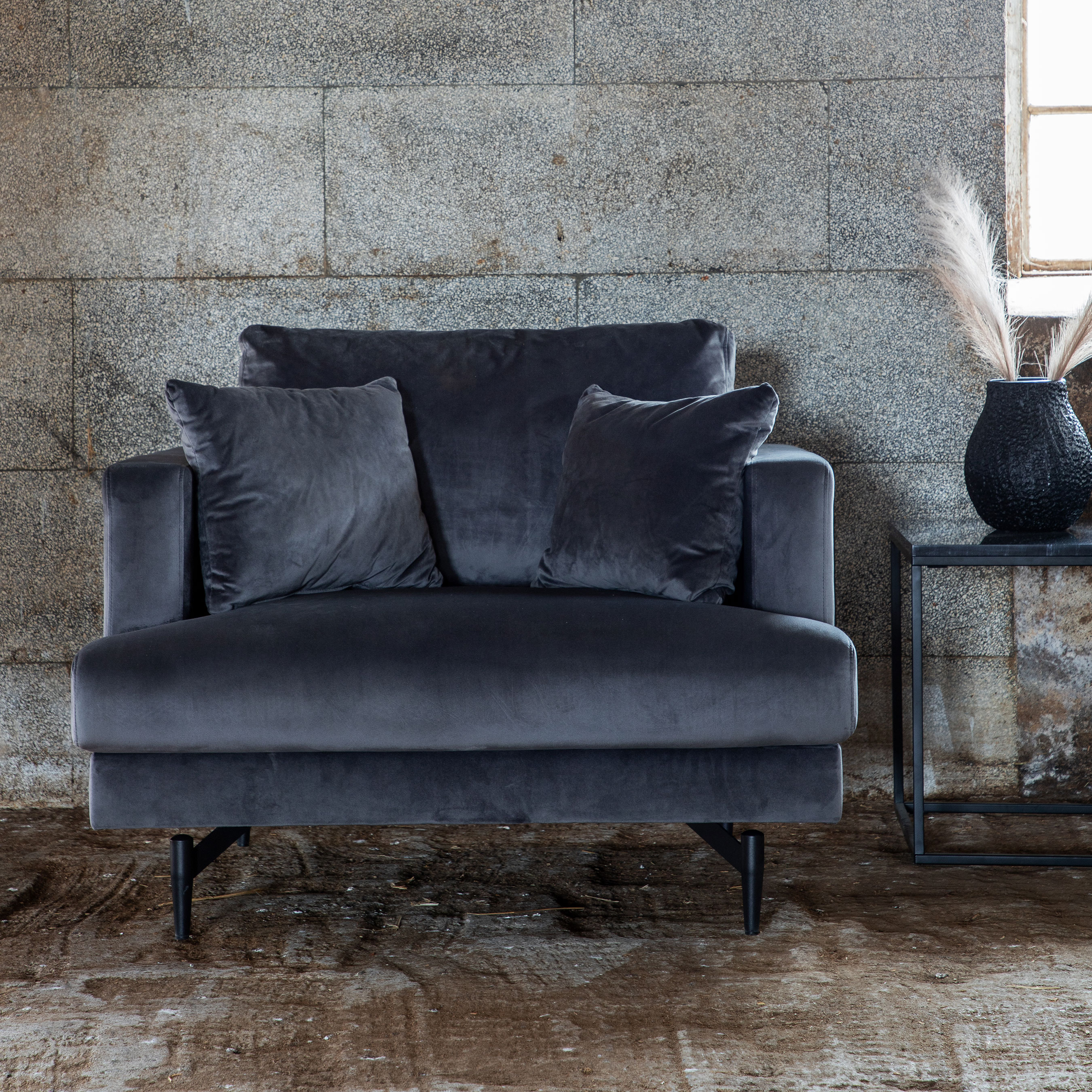 Fåtölj Venture Home Sofia Sammet