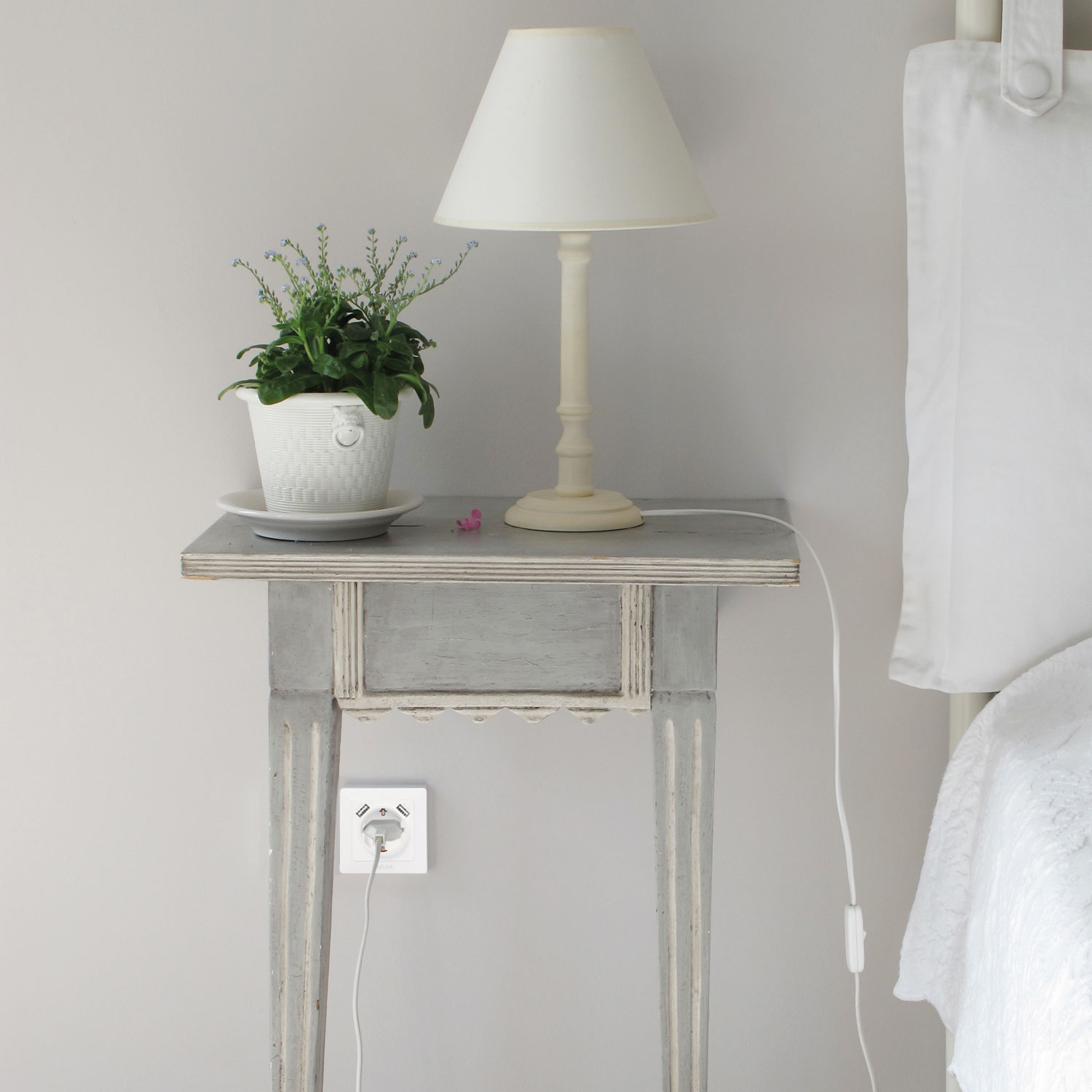 Vägguttag LogiLink 230V Med 2xUSB 2,1A