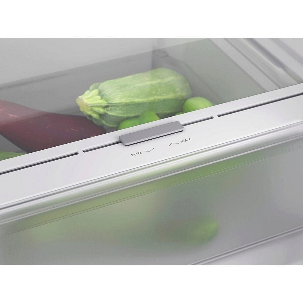 Fristående Kyl/Frys Electrolux LNT6MD32K Svart TwinTech® No Frost