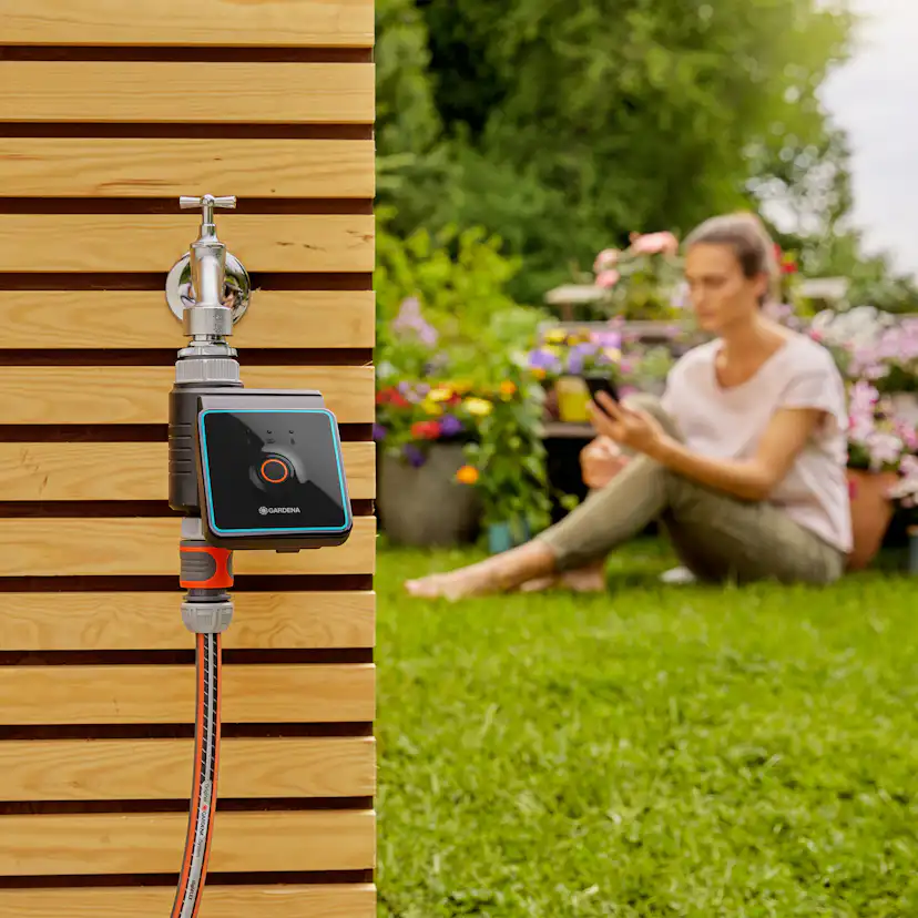 Micro-Drip Gardena Premiumpaket För Terrass med Vattenfördelare & Bevattningsdator