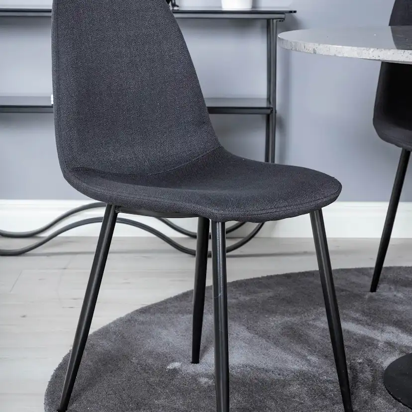 Razzia Table - Grey / Black+Polar Chair - Black Fabric_4 Grå/Svart