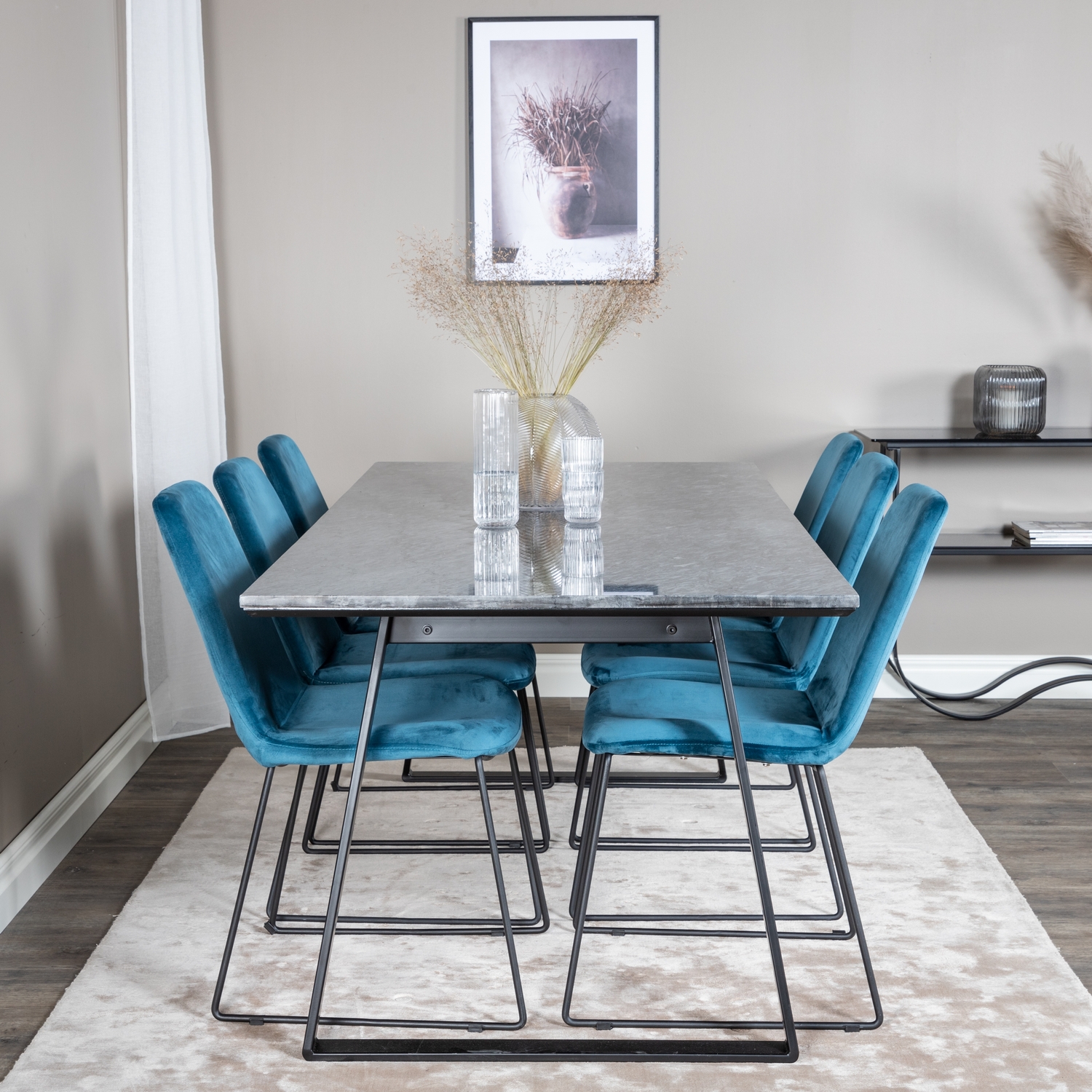 Matgrupp Venture Home Estelle med 6 Muscot Stolar Sammet