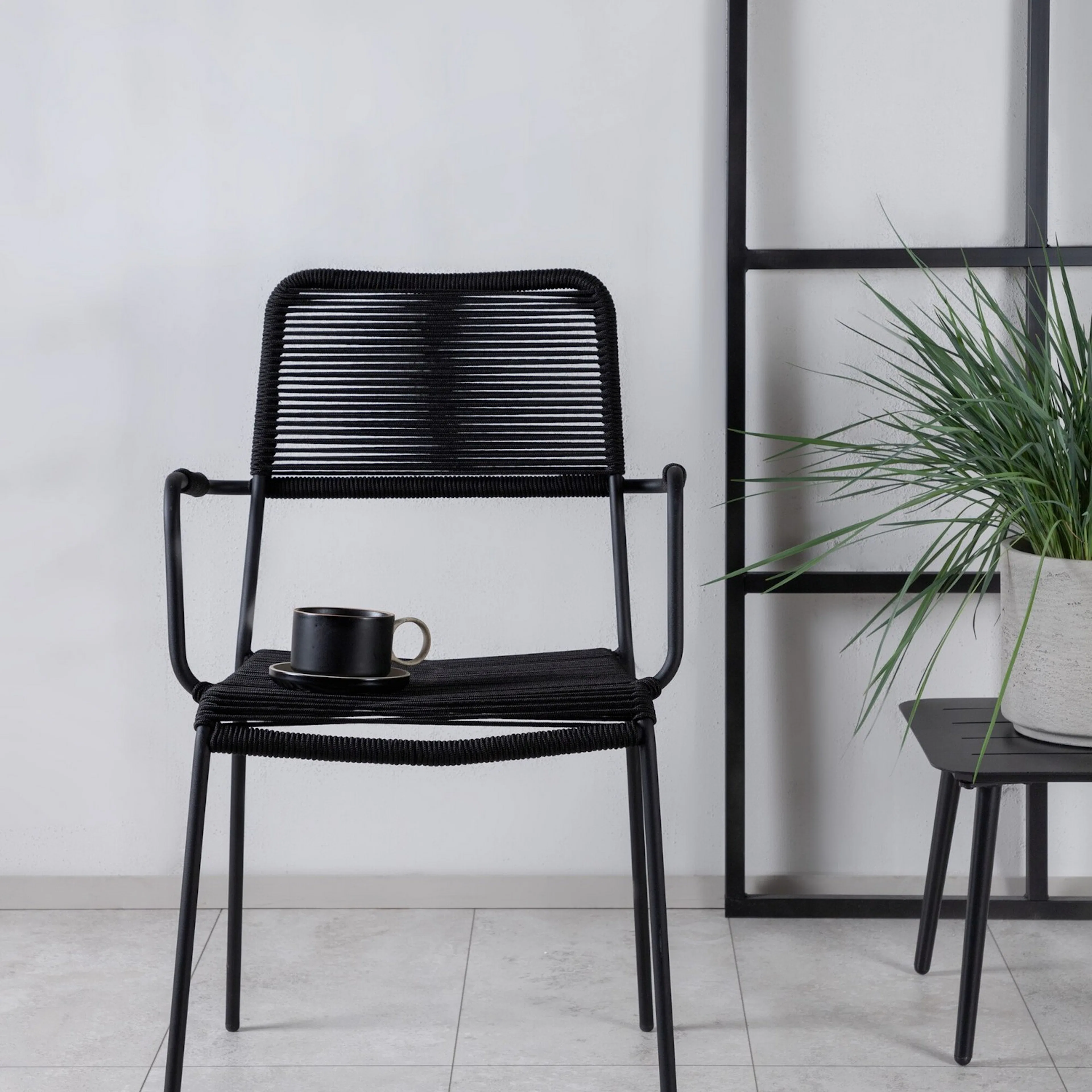 Lindos Armchair - Black Alu / Black Rope Svart