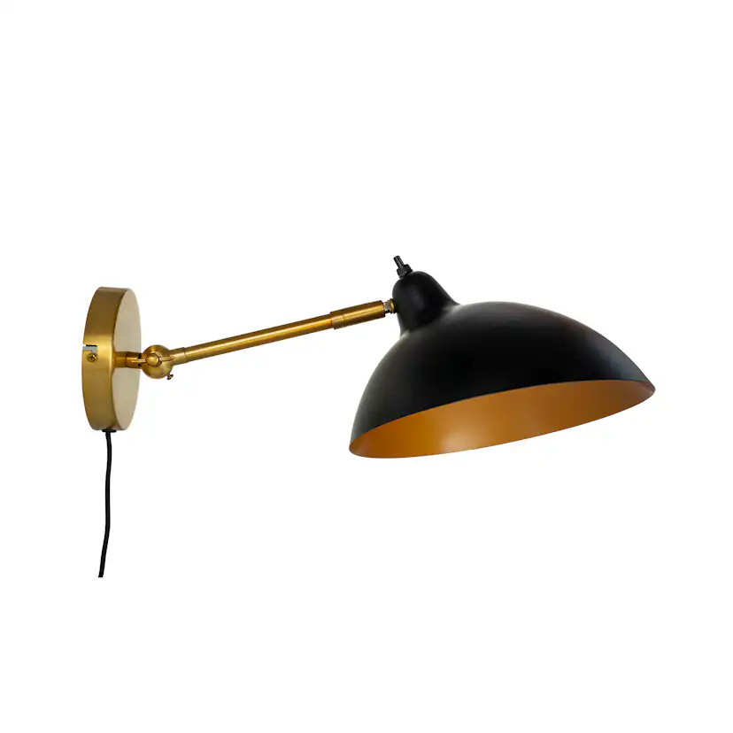 Vägglampa Dyberg Larsen Futura