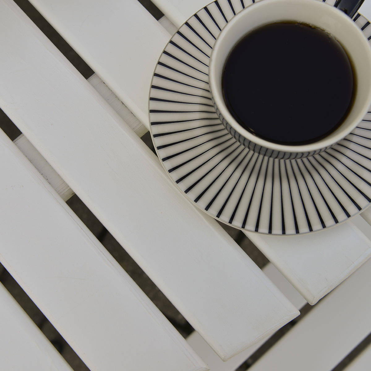 Utebord Hillerstorp Sandhamn