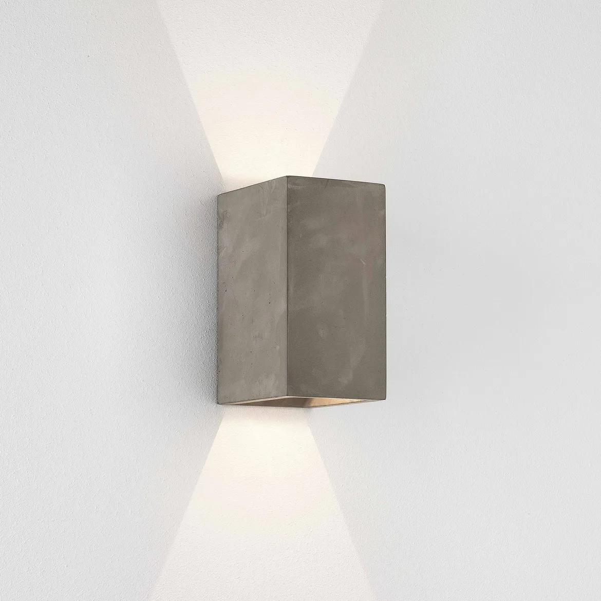 Vägglampa Astro Oslo 160