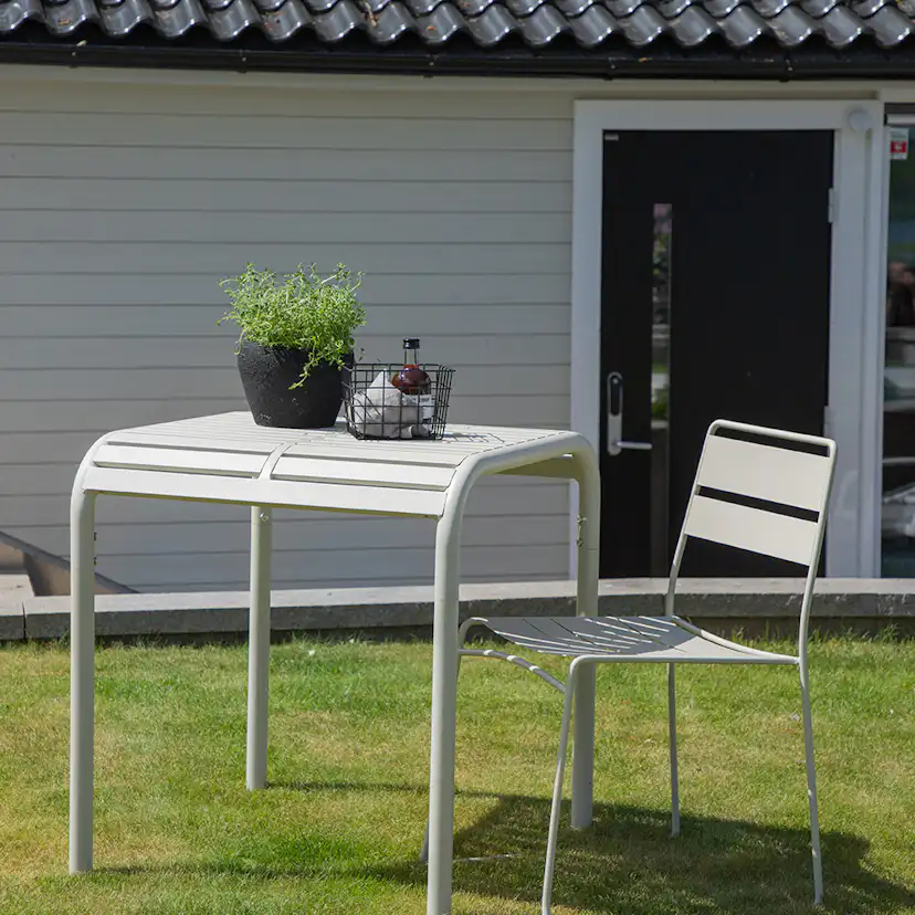 Borneo Cafetable Aluminium - Beige / Kvadrat 70*70* Beige