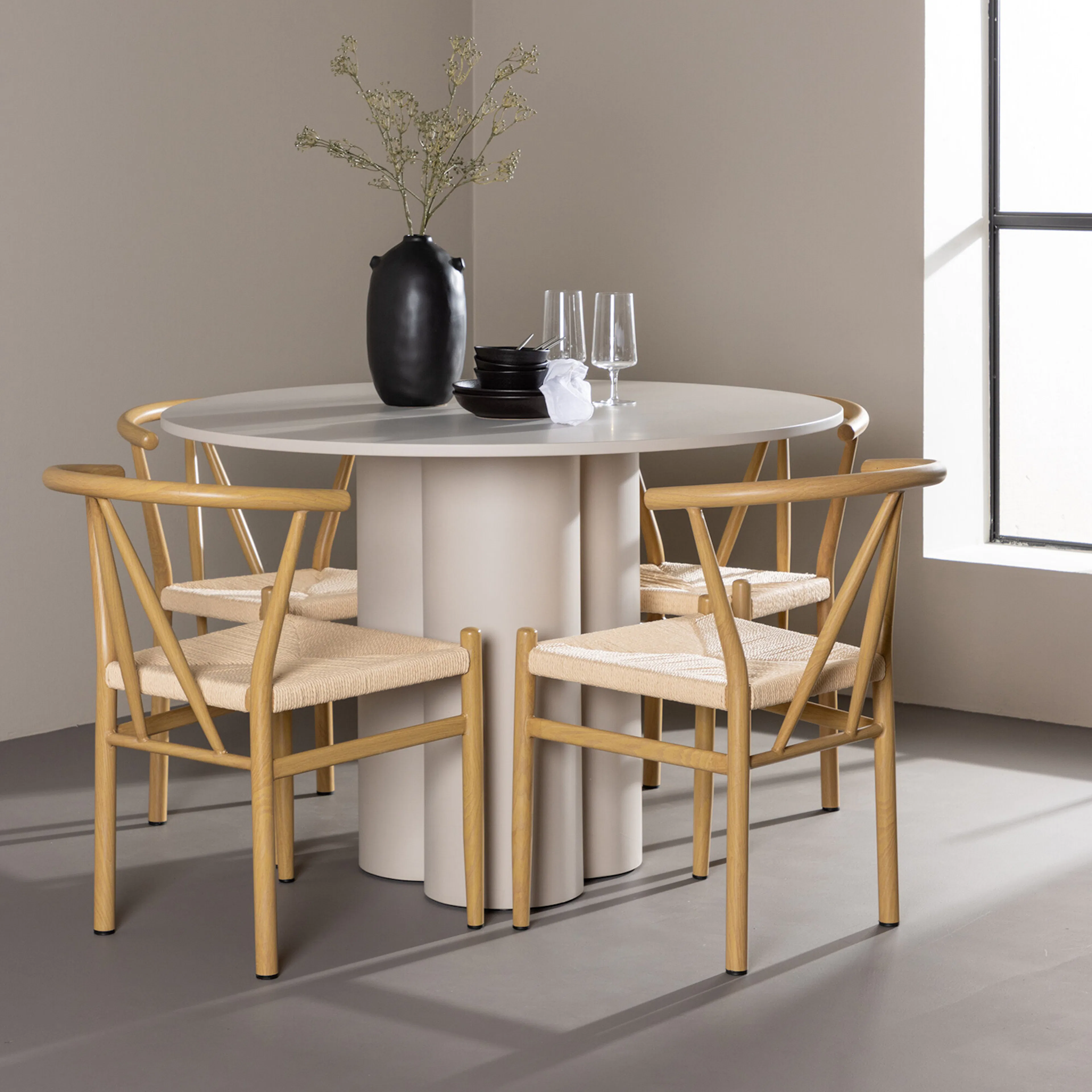 Olivia Dining Table with Alfons Dining Chair Beige/Beige