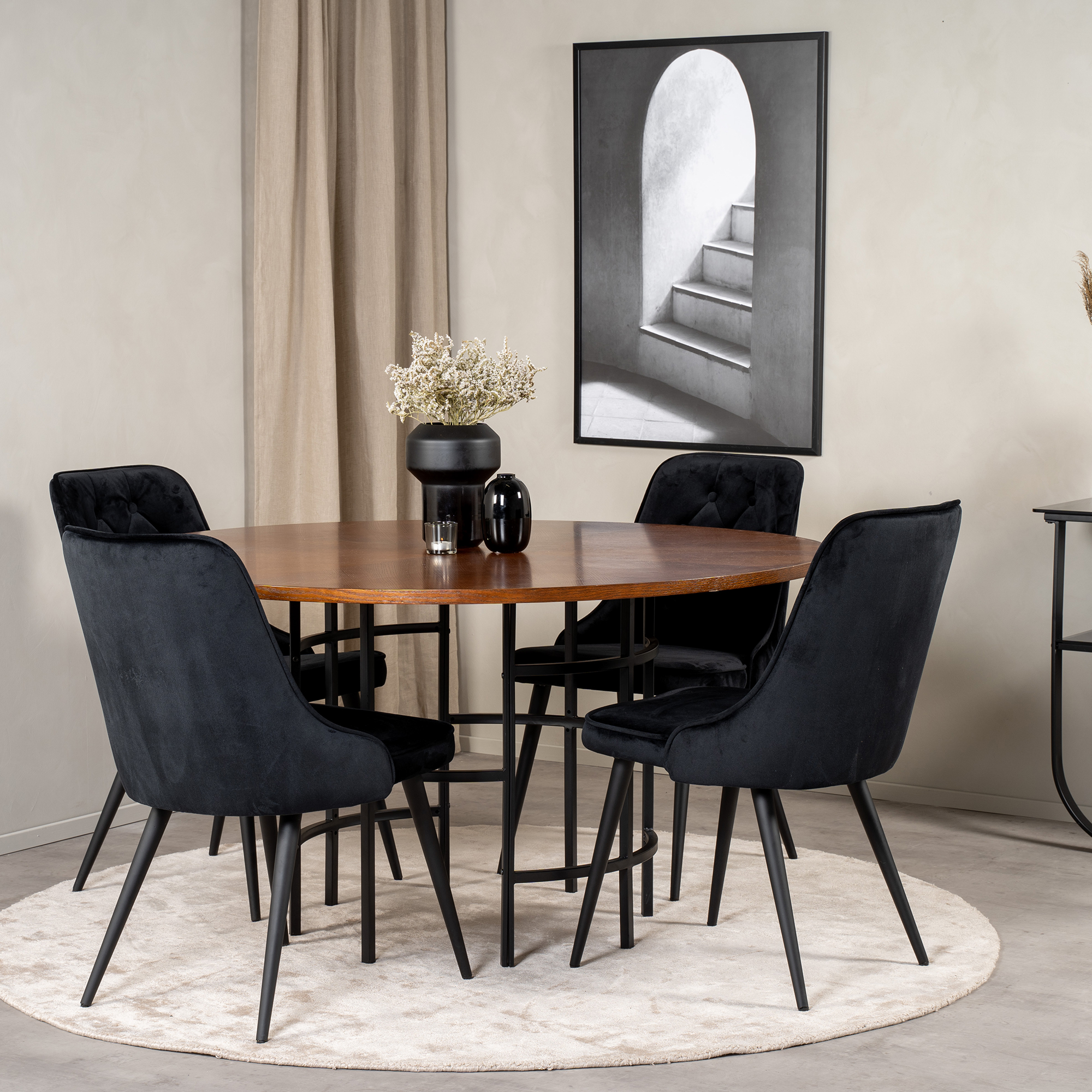 Matgrupp furniture/fashion Copenhagen med 4 Vera Stolar