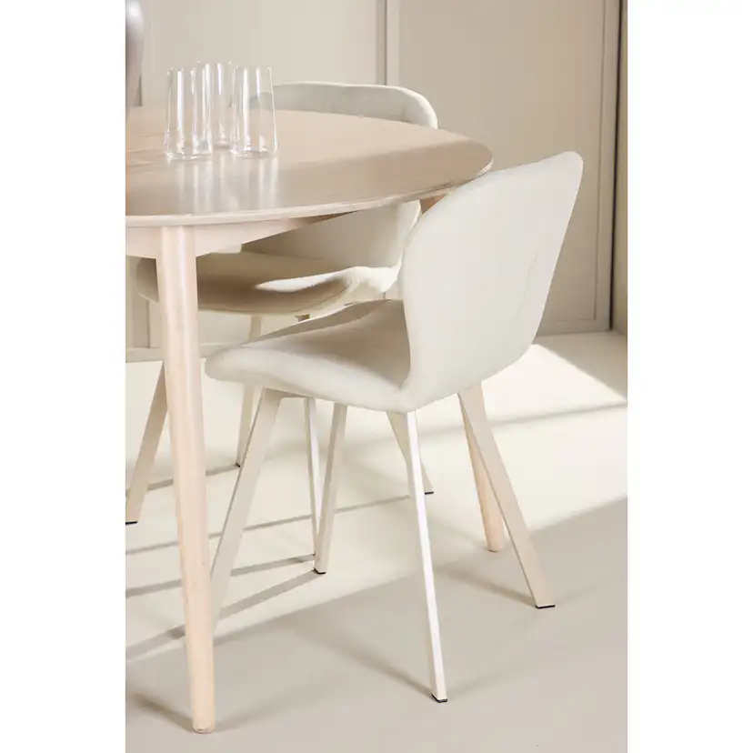 Matgrupp Venture Home Flora Ø120 cm med 4st Lilja Matstolar