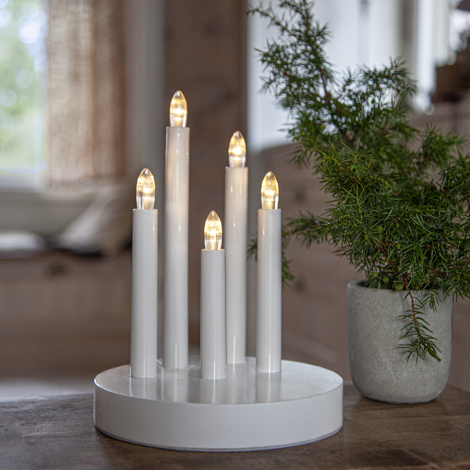 Ljusstake DORIS Färg: Vit