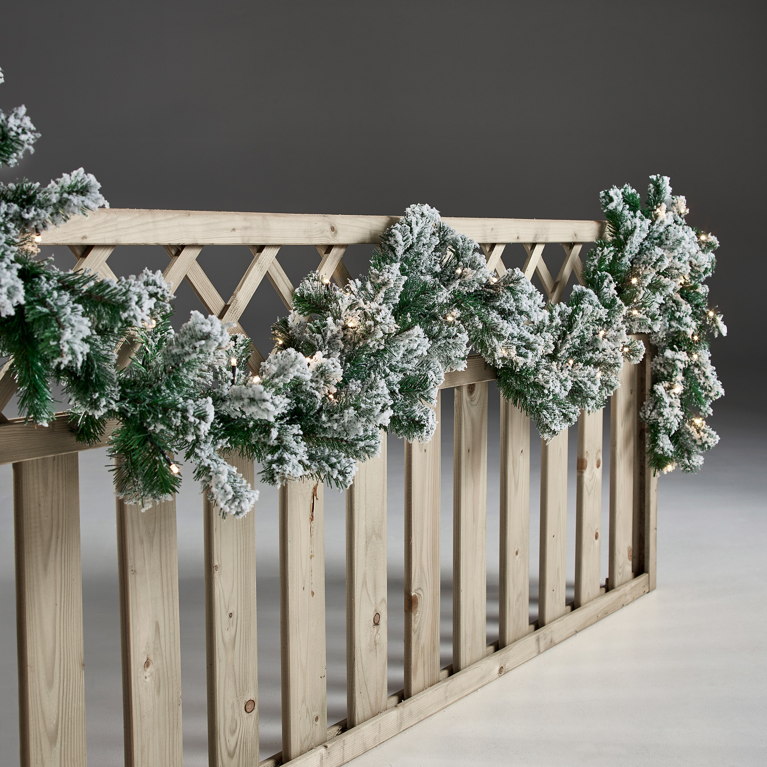 Girlang Nordic Winter Batteridriven inkl Ljus och Snö