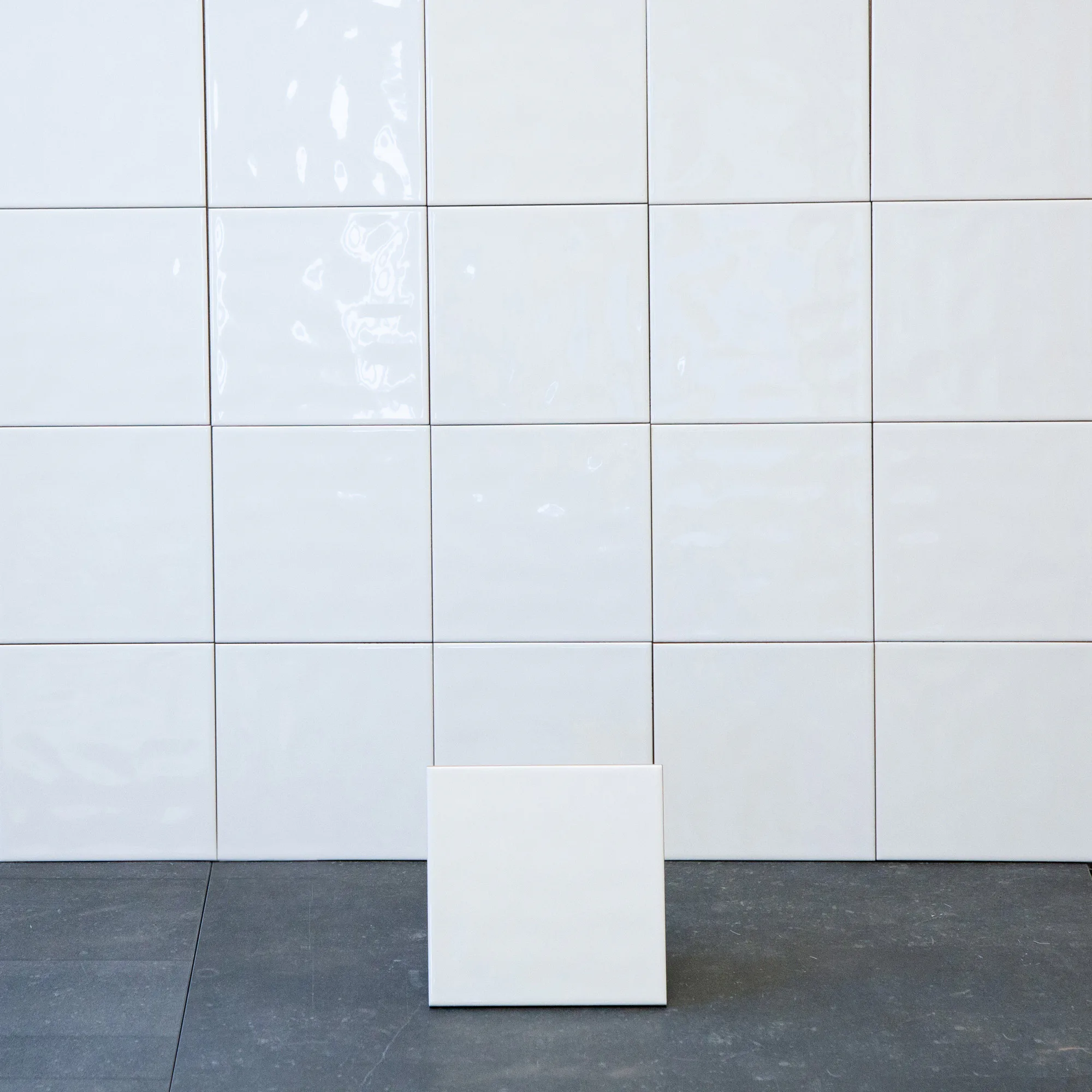 Kakel ArcTile Vit Vågig Blank 15X15 cm