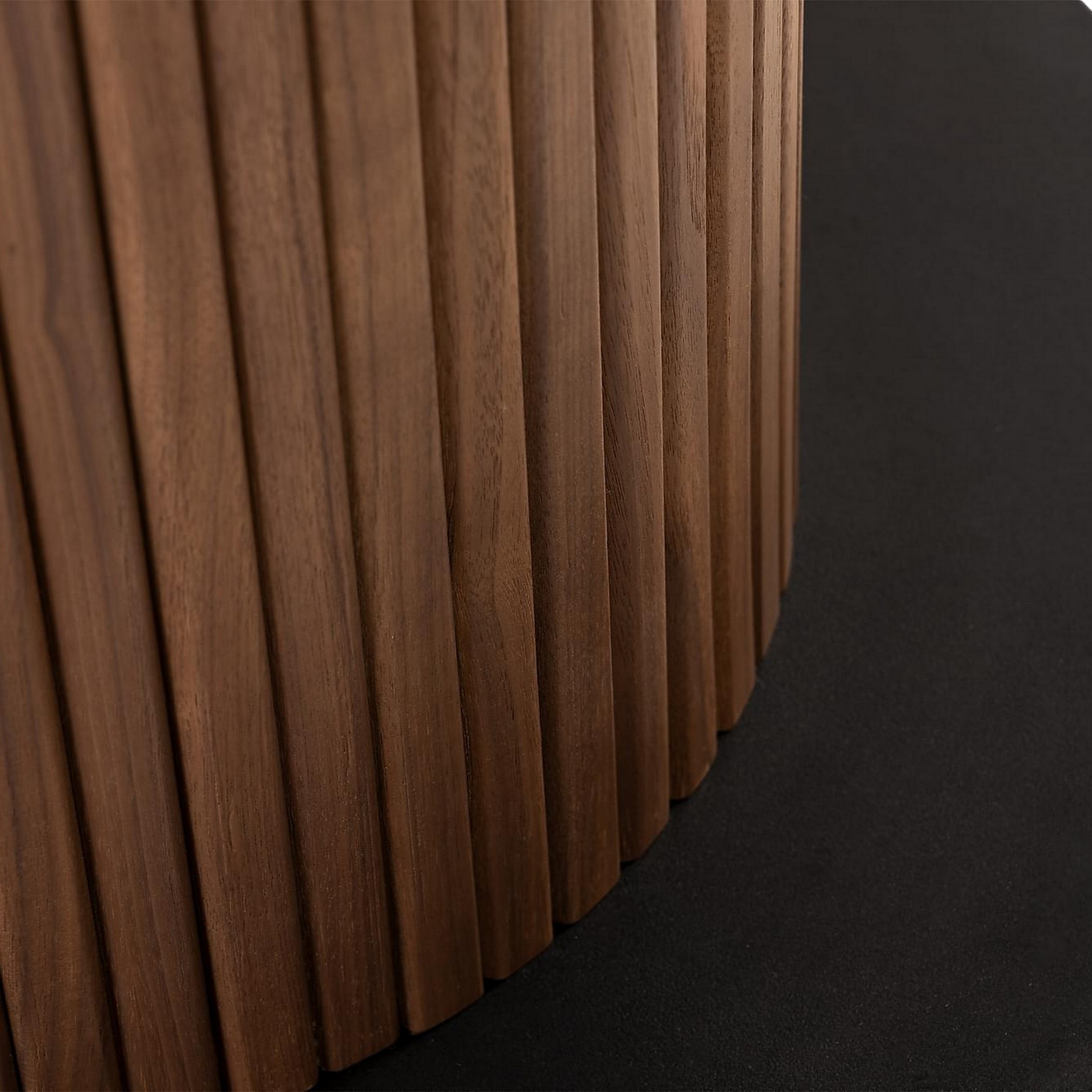 Matbord Bark Noira Runt Bord 120cm med Ribbor
