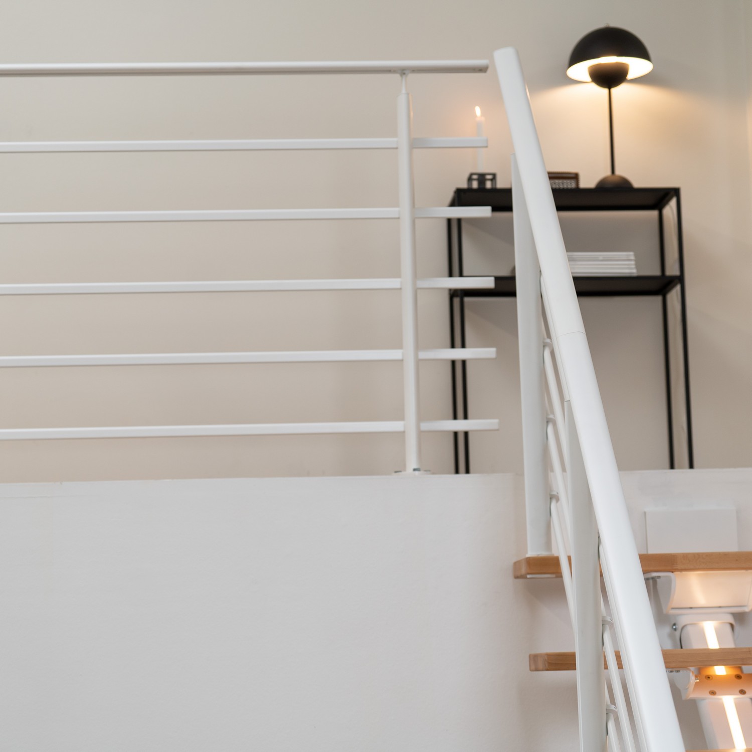 SYDNEY bok oljad rak vit PURE 11S 85W Vit, Bredd: 850 mm, Max Takhöjd: 2700 mm