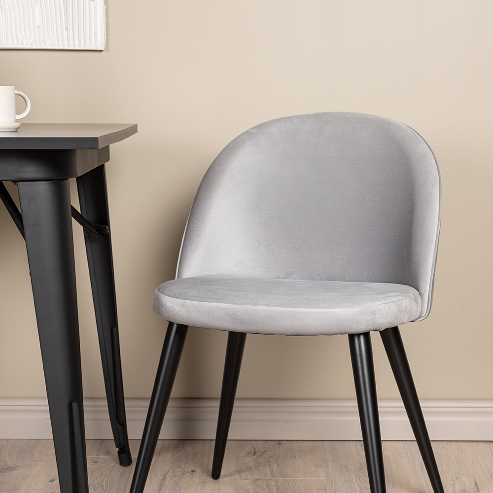 Matgrupp Venture Home Tempe med 2 Velvet Stolar