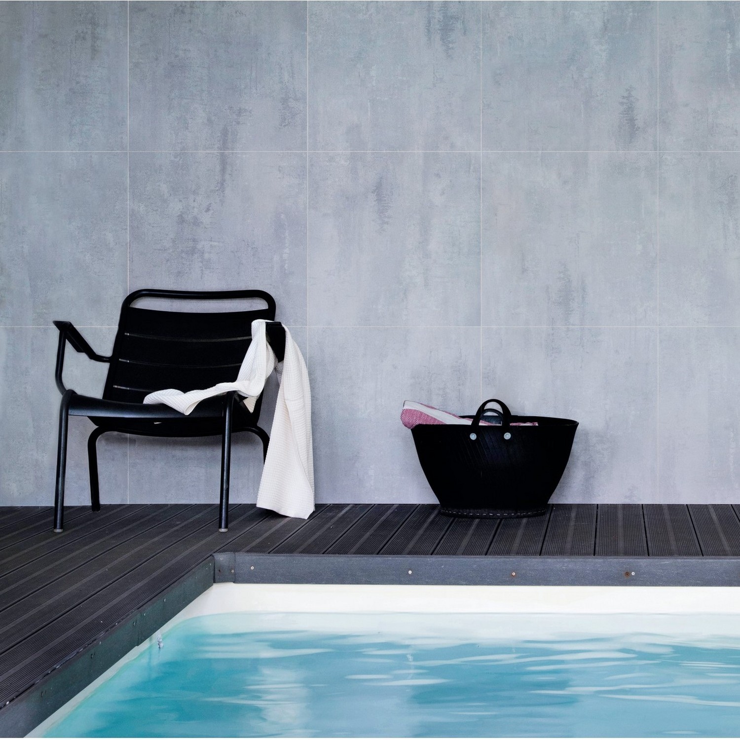 Våtrumsskiva BerryAlloc Cement Satin Finish 60x60