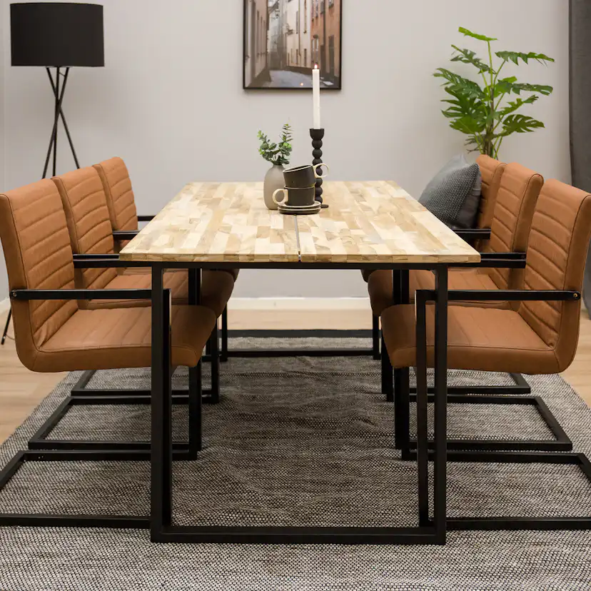 Matgrupp Venture Home Cirebon med 6 Art Stolar