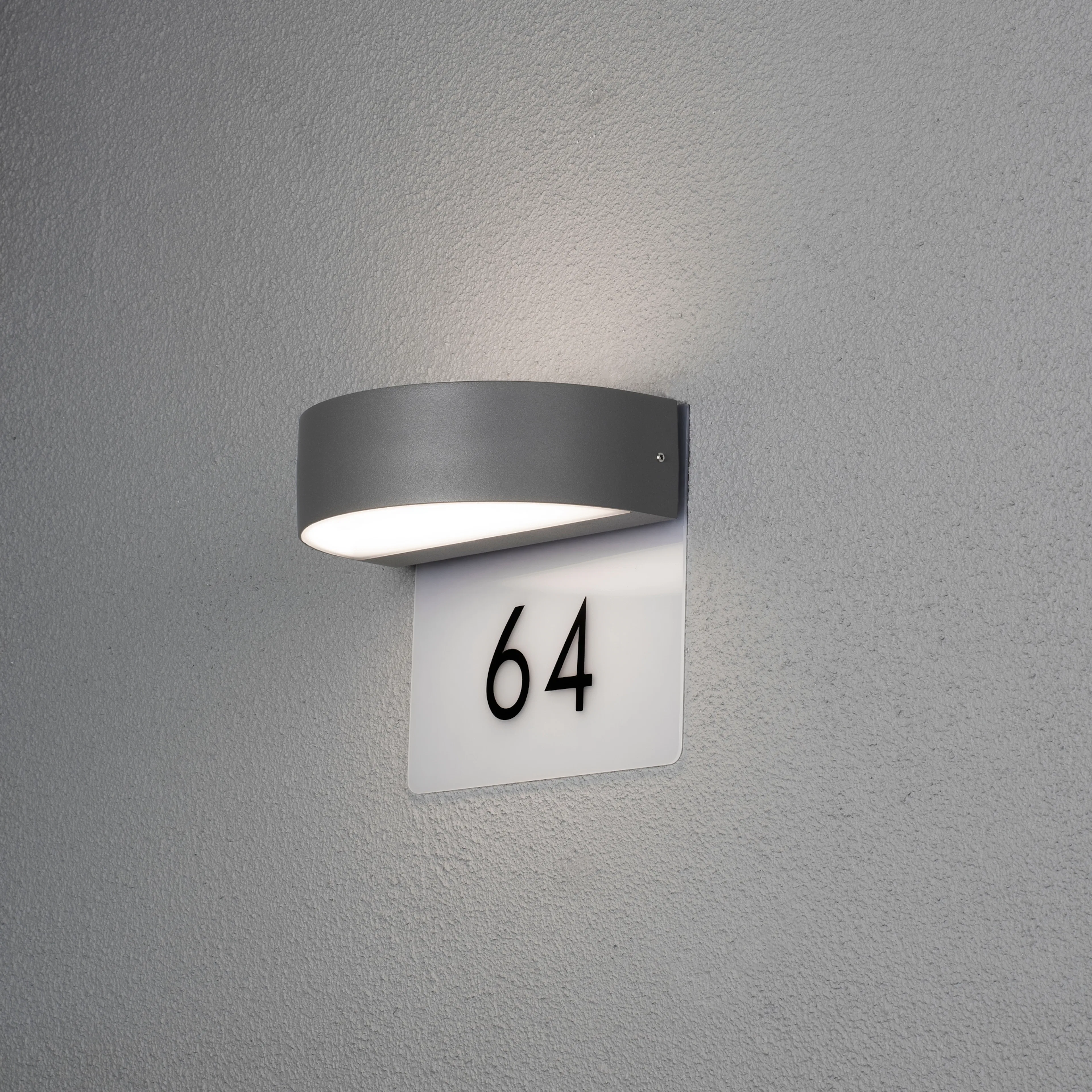 Vägglykta Gnosjö Konstsmide Monza LED 2X4 5W med Husnummer