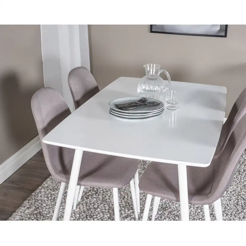 Matgrupp Venture Home Pobbie med 4 Pobbie Stolar Polyester