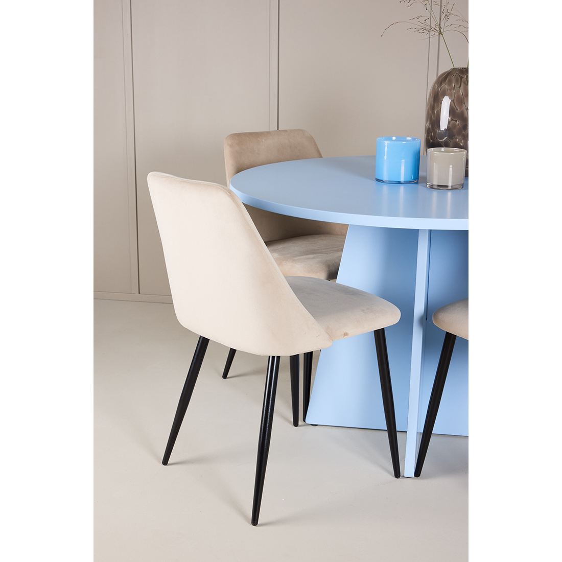 Matgrupp Venture Home Bootcut Ø110 cm med 4st Night Matstolar