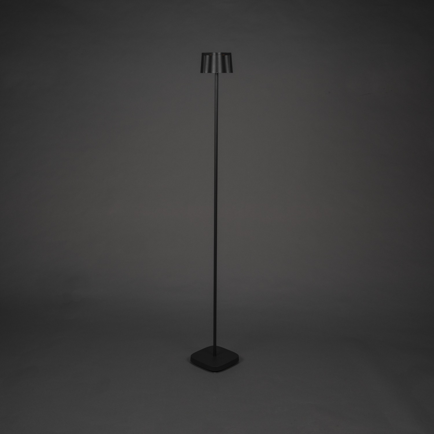 Golvlampa Gnosjö Konstsmide Nice USB