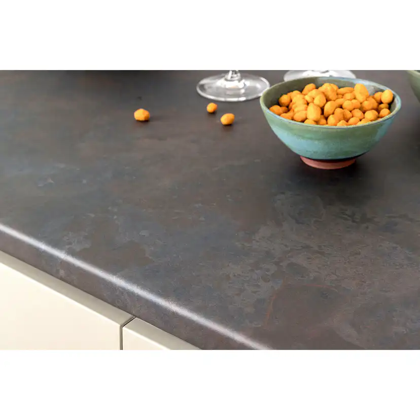 Bänkskiva Wilsonart 28x610x3000 R009-EM Rusty Iron